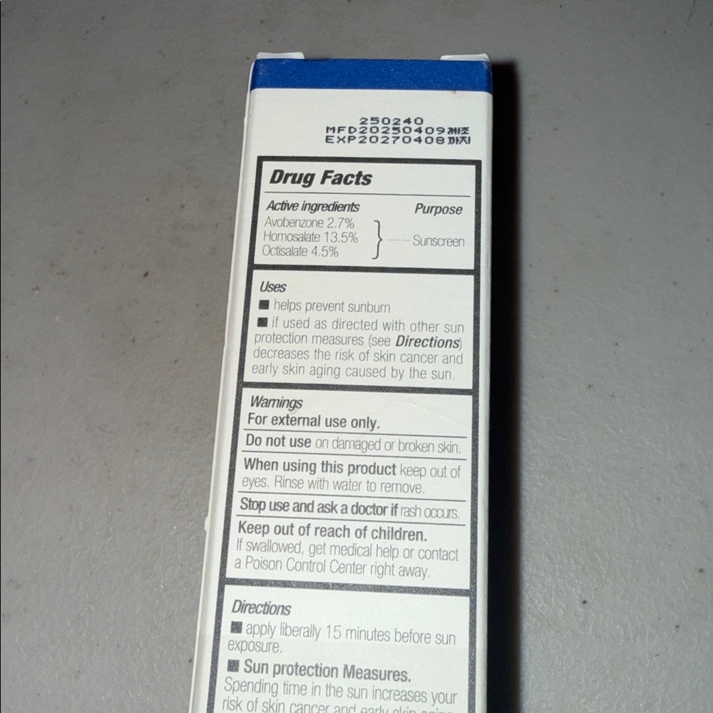 Round Lab SPF 45 - Picture 2 of 2